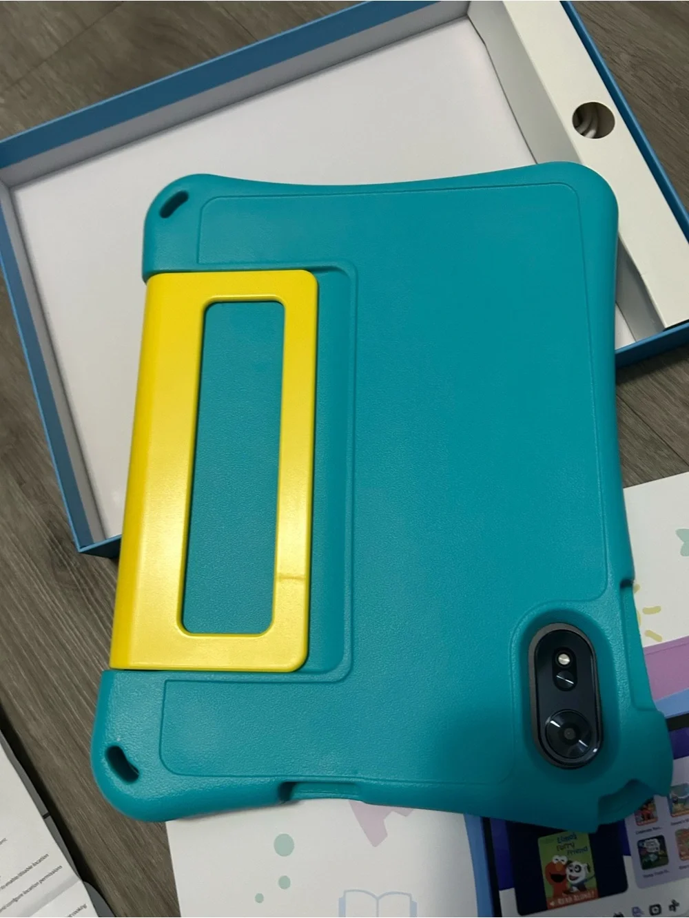Kids Tablet with Blue Protective Case and Yellow Handle - Brand Unspecified